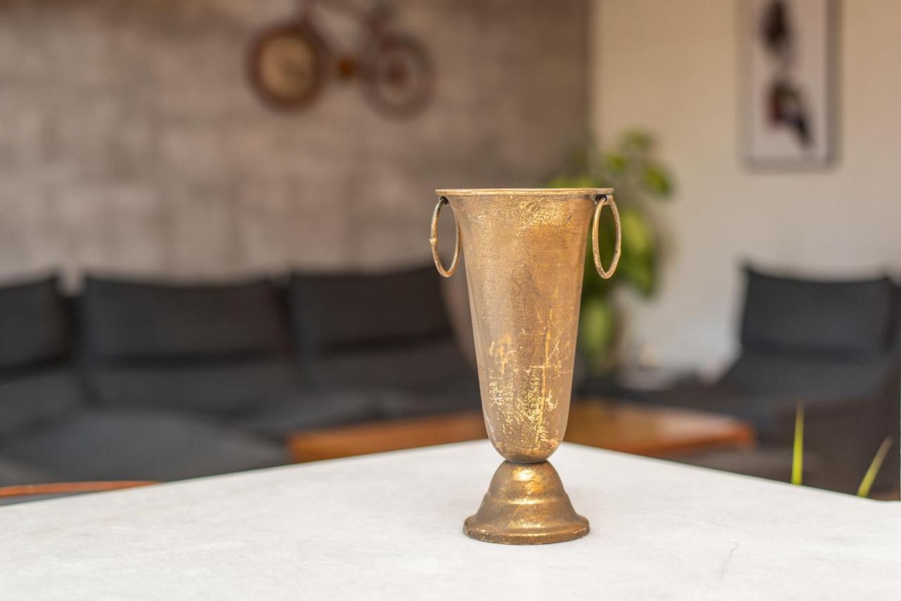 Luxury 4 Bedroom Apartment #1 In The City Center Of Tbilisi Exteriör bild