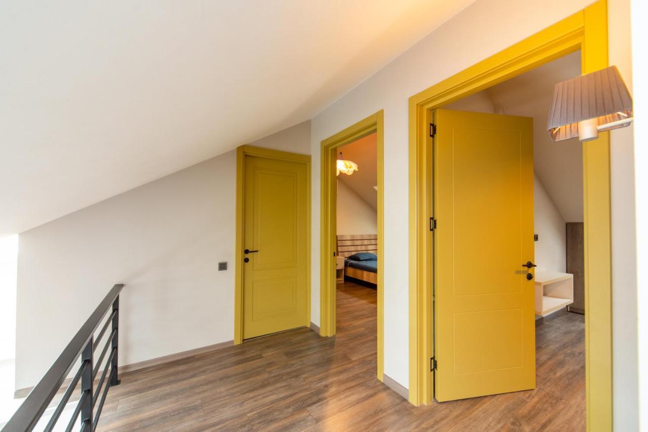 Luxury 4 Bedroom Apartment #1 In The City Center Of Tbilisi Exteriör bild