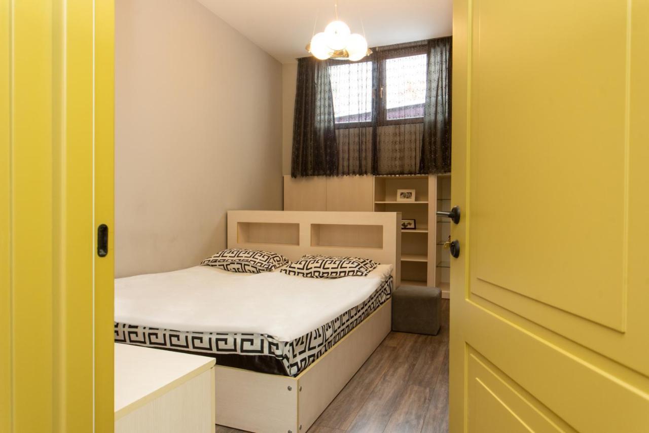Luxury 4 Bedroom Apartment #1 In The City Center Of Tbilisi Exteriör bild