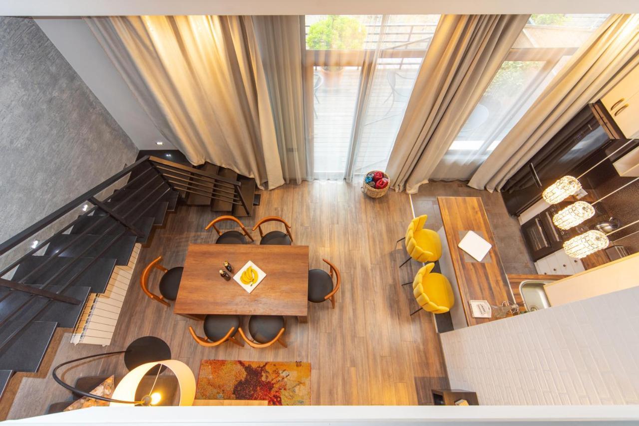 Luxury 4 Bedroom Apartment #1 In The City Center Of Tbilisi Exteriör bild